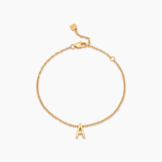 Zartes Initial-Charm-Armband
